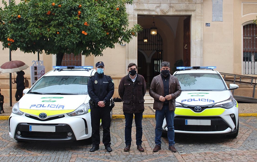 El Ayuntamiento adquiere dos nuevos vehículos para la Policía Local de Montilla